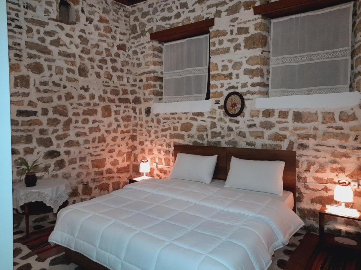Gorica'S Bridge Hotel Berat Eksteriør billede