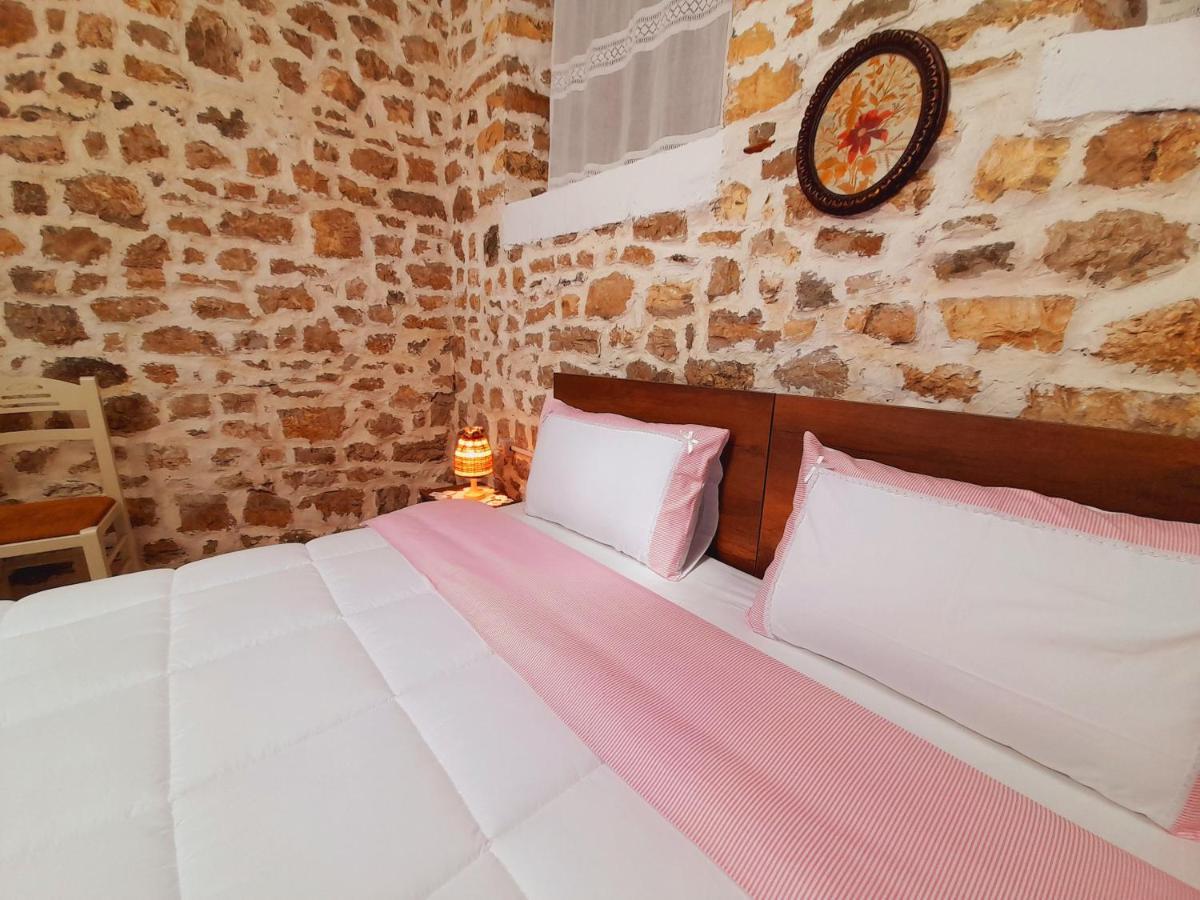 Gorica'S Bridge Hotel Berat Eksteriør billede