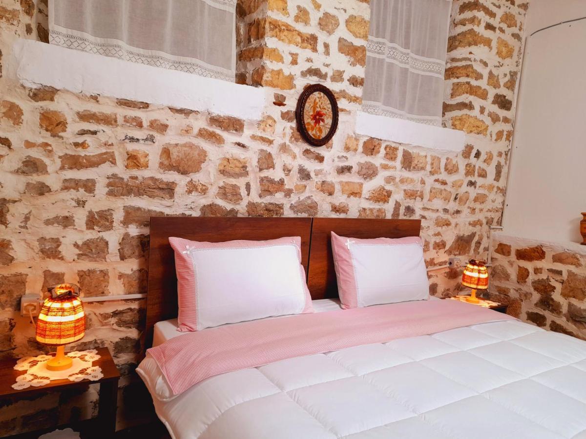 Gorica'S Bridge Hotel Berat Eksteriør billede